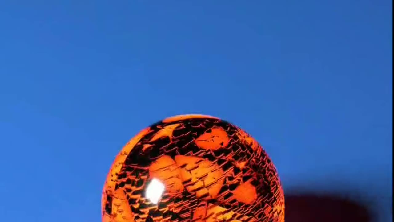 Fractured magma sphere burns ground simulation