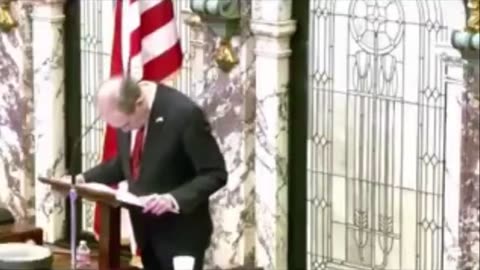 77 year old Lt. Gov. of Mississippi Delbert Hosemann collapses on the state senate floor.