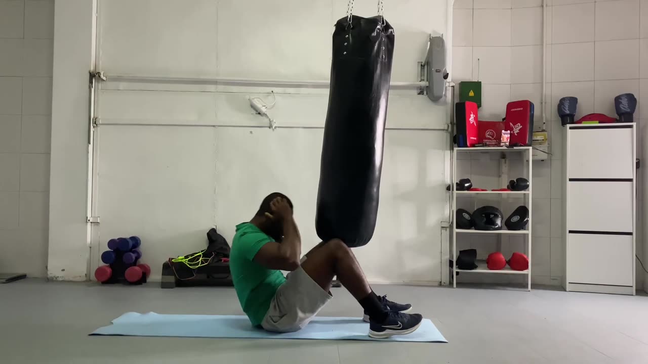 Boxing Routine Complete Knees, Kicks, Punches, Combos, and Core Workout