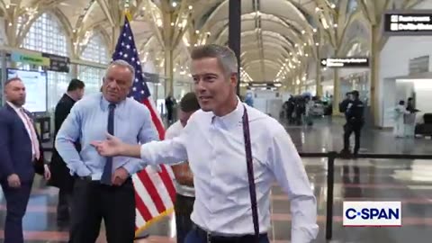 RFK Does 20 Pull-Ups at 71 Years Old
