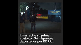 Primer vuelo con migrantes peruanos deportados por EE.UU. llega a Lima