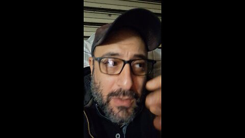 How do you know when a cop is lying? Their mouth is moving...