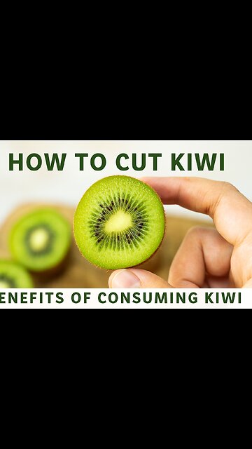 “How to Cut a Kiwi Like a Pro 🥝 (Fast & Easy!)”