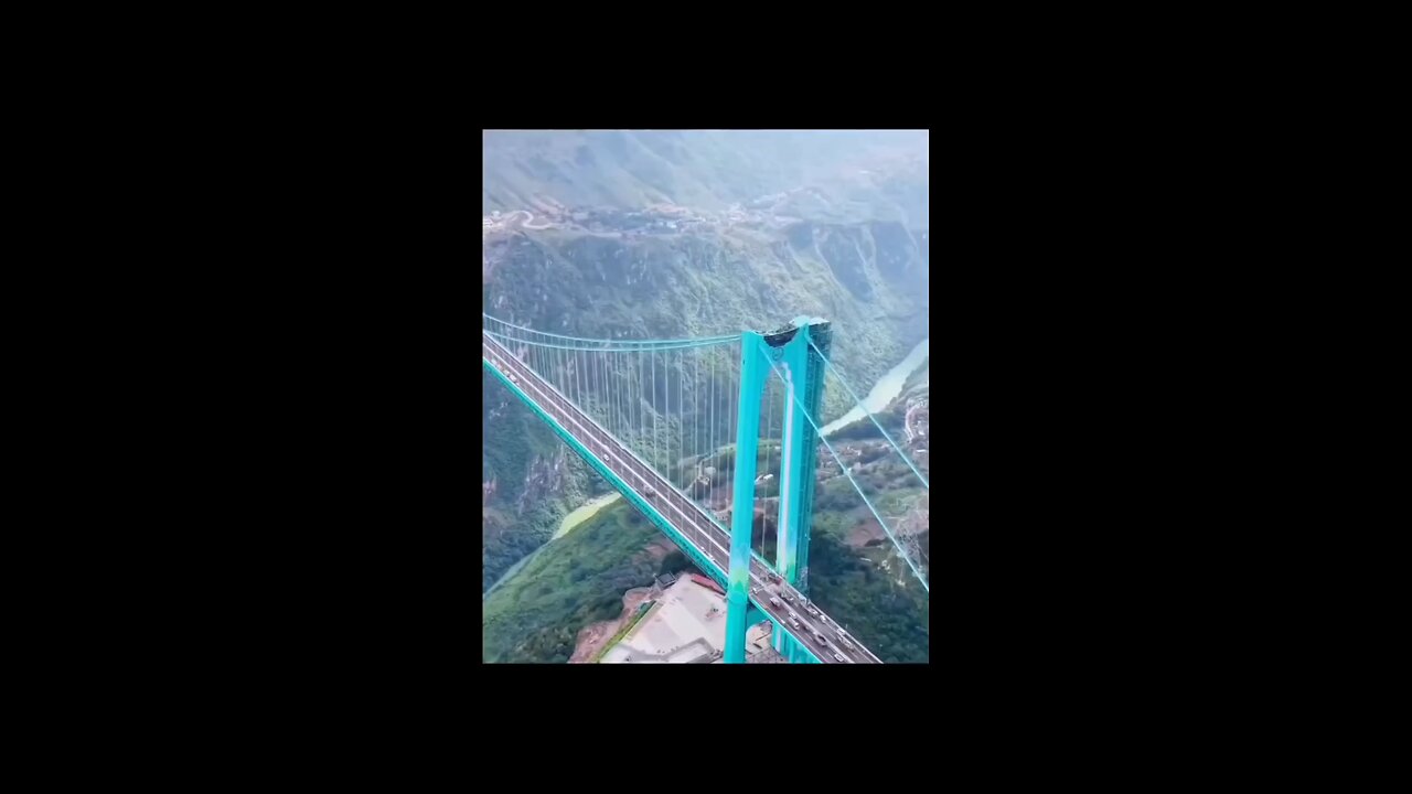 Tallest bridge ever built is in China 🇨🇳