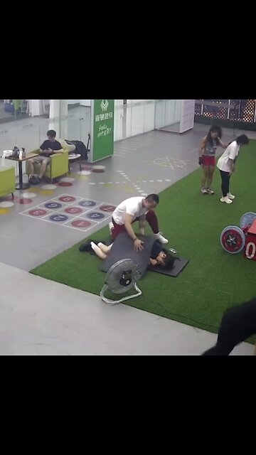 💪 Llega al entrenamiento y se queda dormida después de 5 minutos de ejercicio