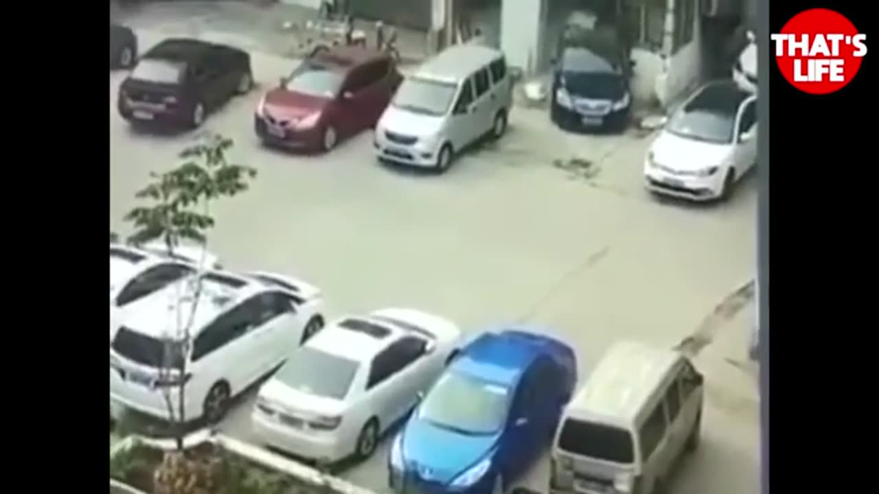 Funny Parking FAILS 🚗 Painful to watch | Funny Fails best of Compilation