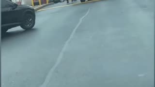 DHS agents pulled into The Home Deporto in Baltimore, illegal aliens started fleeing everywh