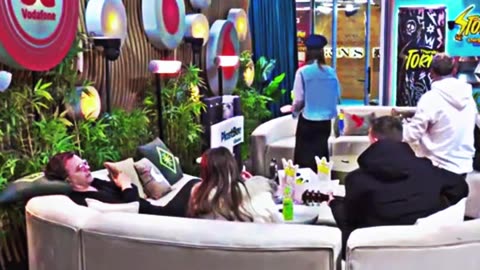 Gjesti i dedikon këngë Jozit pas përjashtimit: “Nuk është më…” (Video)