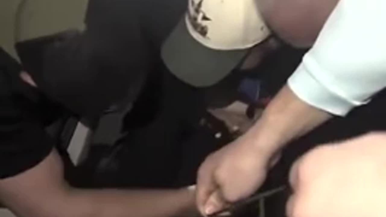 Hispanic Passenger on Frontier Airlines Flight Subdued by MANLY MEN