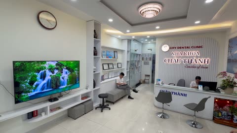 Getting my teeth cleaned at Nha Khoa Chau Thanh in Hanoi, Vietnam