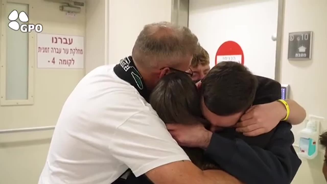 Screams of joy: Matan Engrest again about his family
