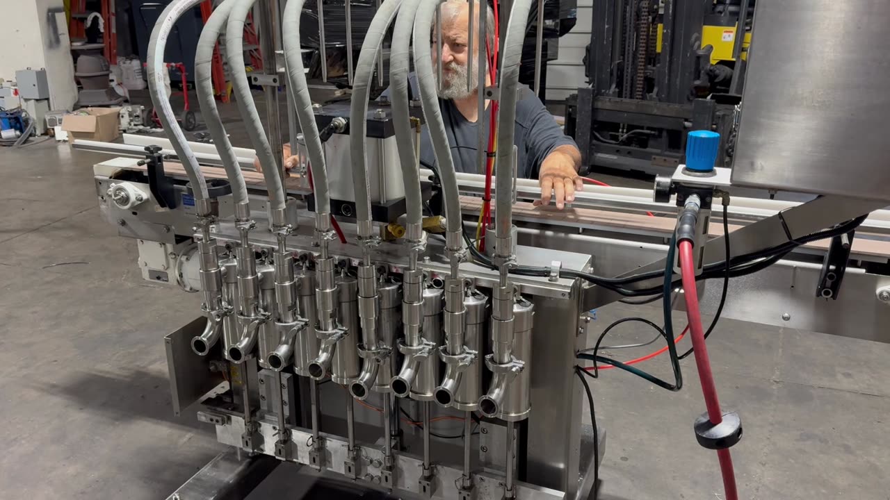 ACASI 8-valve Inline Piston Filler (video 2)