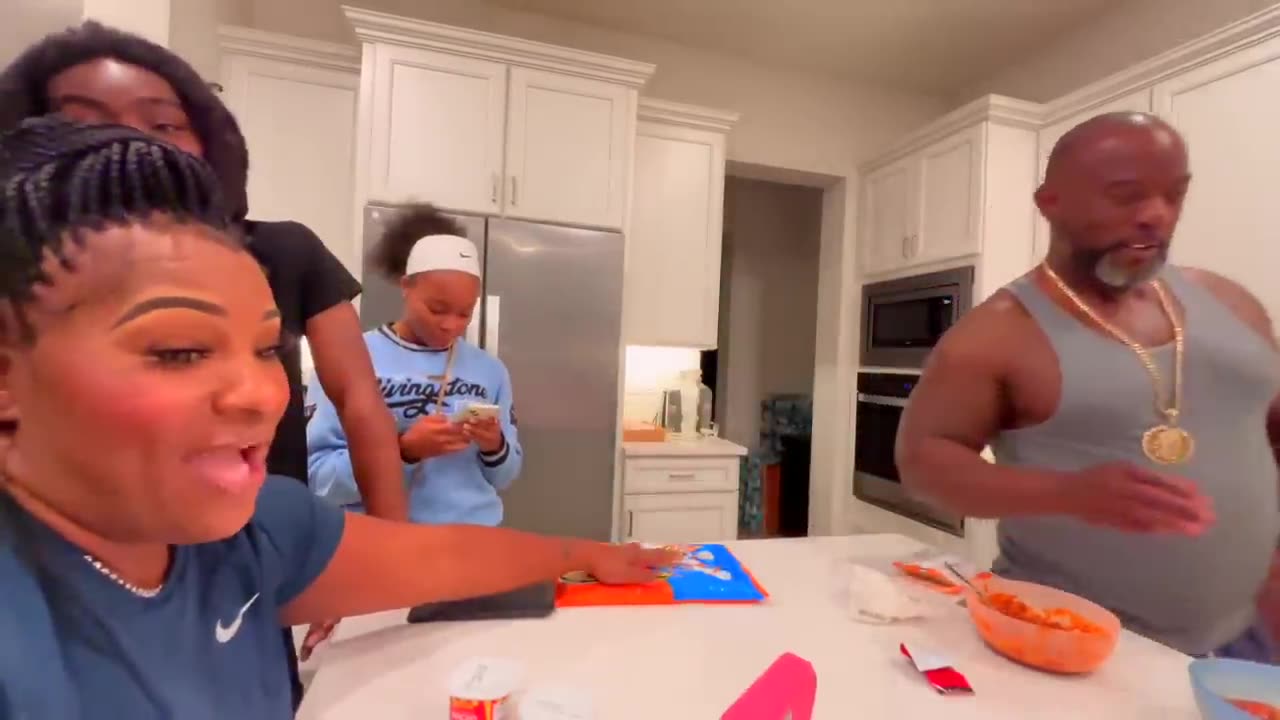 HOW TO MAKE A "PRISON BRICK" FT PAPA-E & THE FAMILY