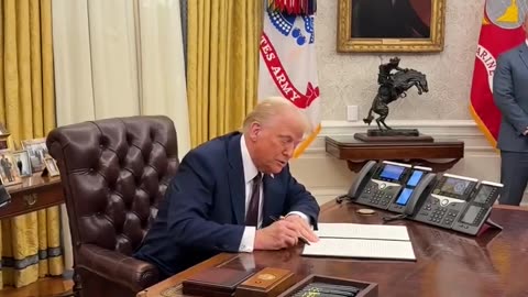 Are you Ready| Pres Donald Trump signs an EO to declassify the JFK, RFK, and MLK Jr. files!