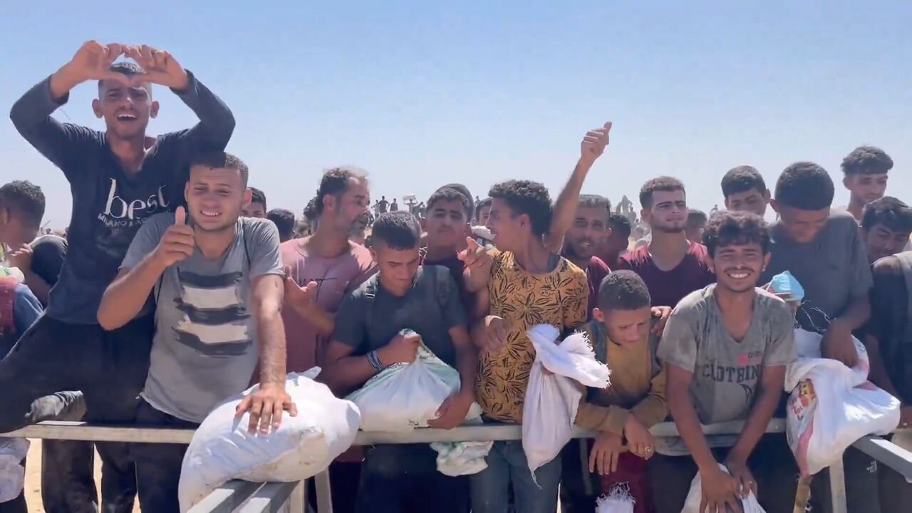 Palestinci posílali Trumpovi velká srdce se vzkazem I love you!