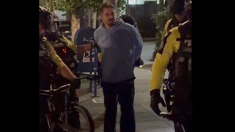 💥Journalist Nick Sortor Attacked by Antifa & Arrested by Portland Police