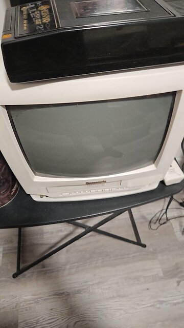 opening to elvis and me