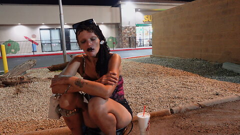 Callie-31- Shares her struggles of living homeless on the streets in Phoenix, Arizona