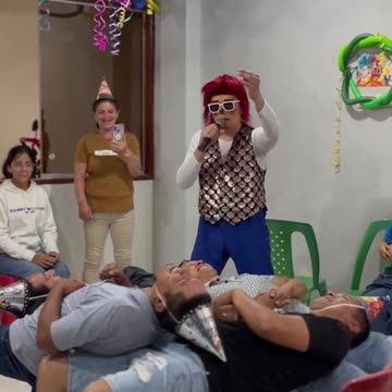 Juego de la Mesa Humana