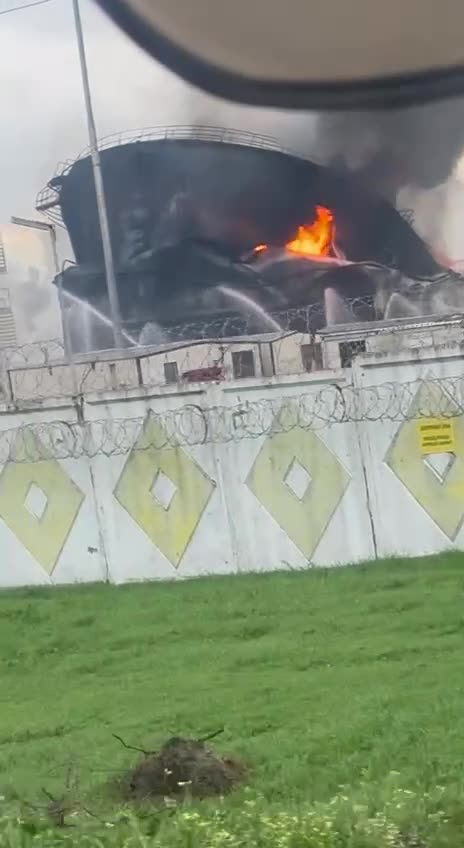 Absolutely Massive Oil Bunker in Feodosia, Crimea Collapses in On Itself from Intense Fire