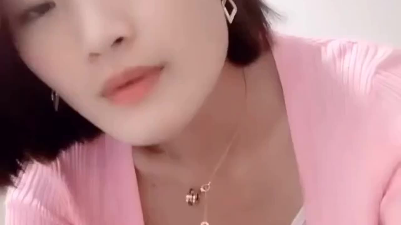 524