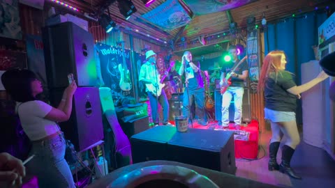 Ponfarr - Dec 30 2024 - Otto Bar - Howe Sweet Home - 8