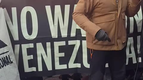 People in NYC support Venezuela's president, Nicolás Maduro and first lady, Cilia Flores.