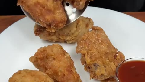 KFC Style Chicken Wings ASMR Cooking #shorts #food #cooking #recipe #crunchytreats #chicken #asmr