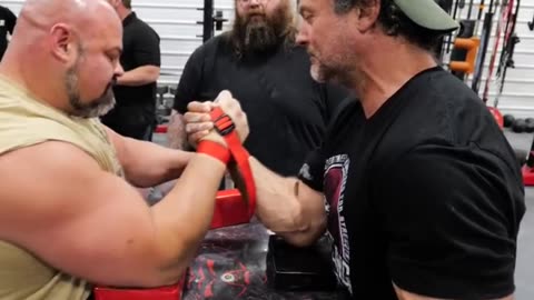 World’s Strongest Man vs Armwrestling Legend