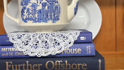 Grandma's Cottage Tea Pot Display