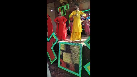 Couple Bhangra 🥁💃🕺song kartaro