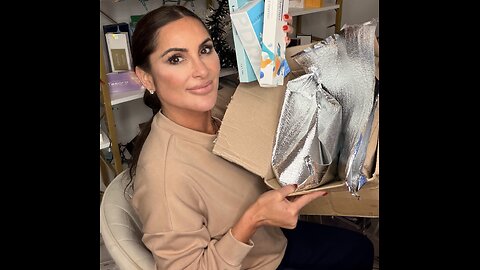 LIVE Unboxing GlowFace Korean Beauty Treatments ❤ 💕 Discount Code LOIS