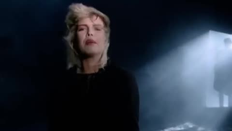 KIM WILDE- YOU KEEP ME HANGIN ON