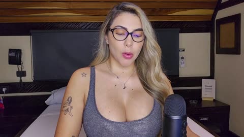 Espiando a mi vecina 👀 ASMR Colombiana Paisa Susurros