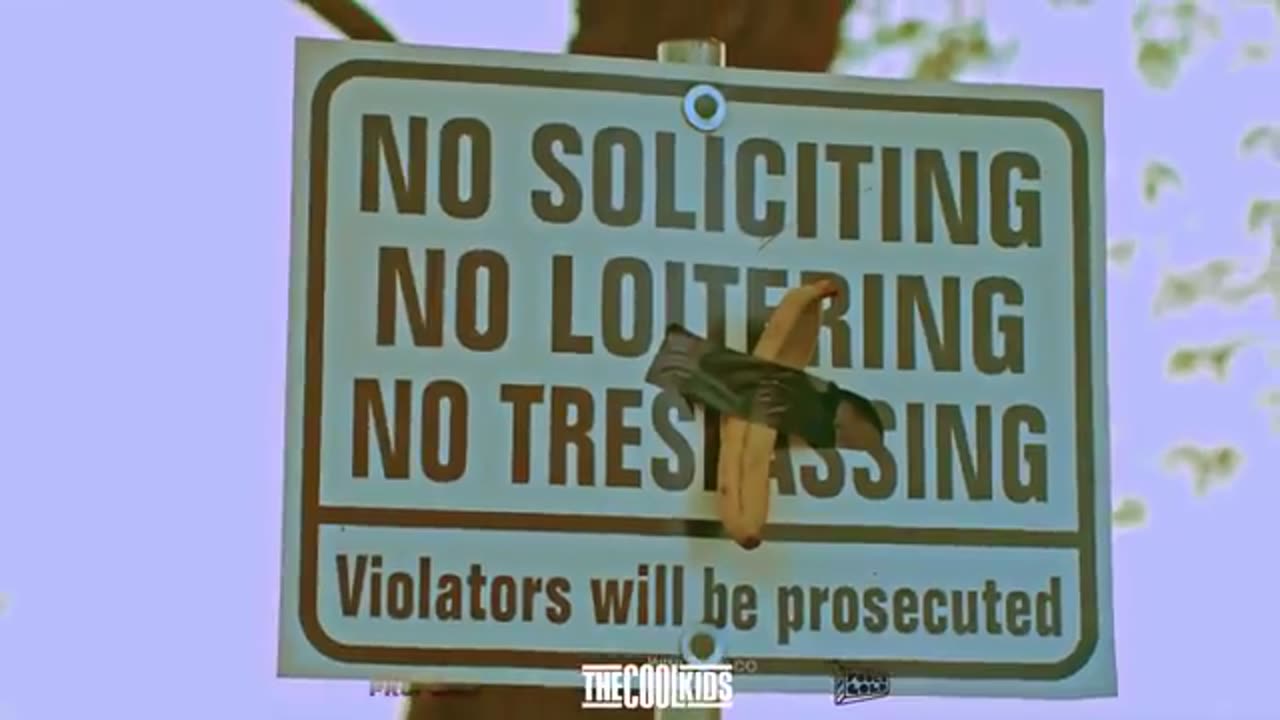 The Cool Kids - Banana In The Tailpipe (OFFICIAL VIDEO)