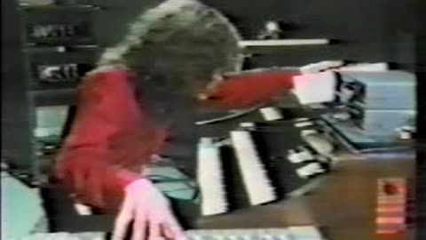 Van Der Graaf Generator - Theme One & A Plague Of Lighthouse Keepers = 1971 LQ