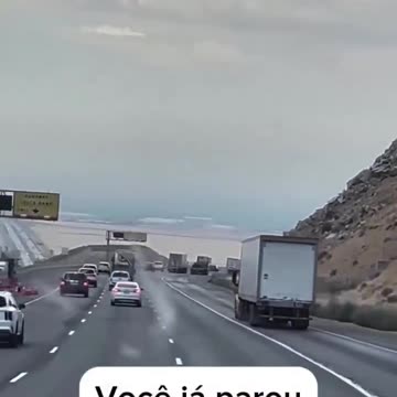 Brasil é um país rico, na mão de poucos! Brasil está dilacerado, destruído.