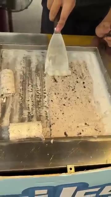 Satisfying Oreo Rolled Ice Cream on Ice Pan – ASMR Street Dessert!