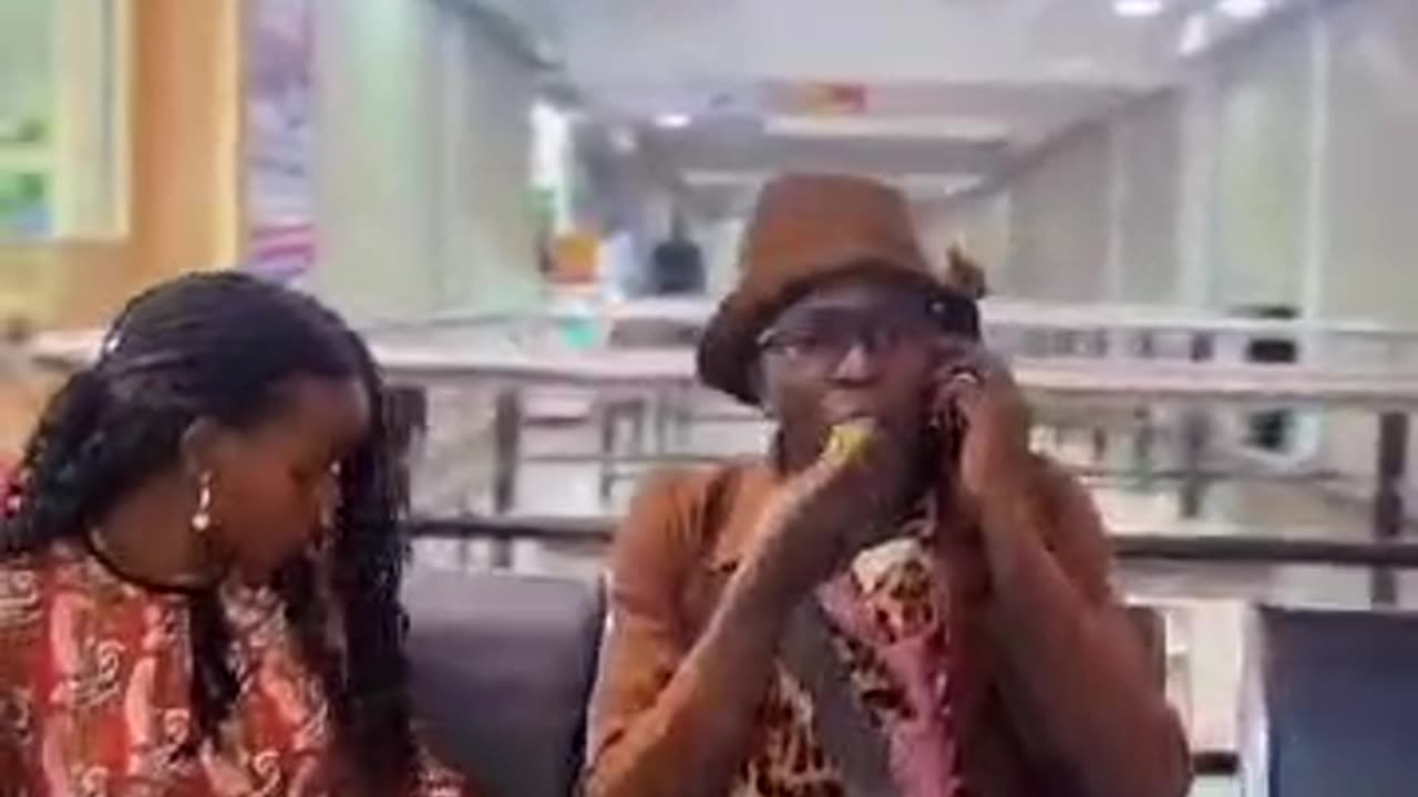 Chicken and chips man in the mall met a lady - miss-handle