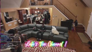 - MESSY MAJ ; IT GETS CRAZY AT THE MESSY MAJ XMAS SHOW !