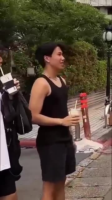 Big Giant’s Street Fashion 🤗😮