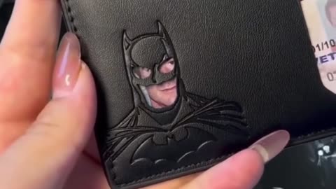 😮💰 The Coolest Wallet I've Seen So Far! | FeedMyCuriosity