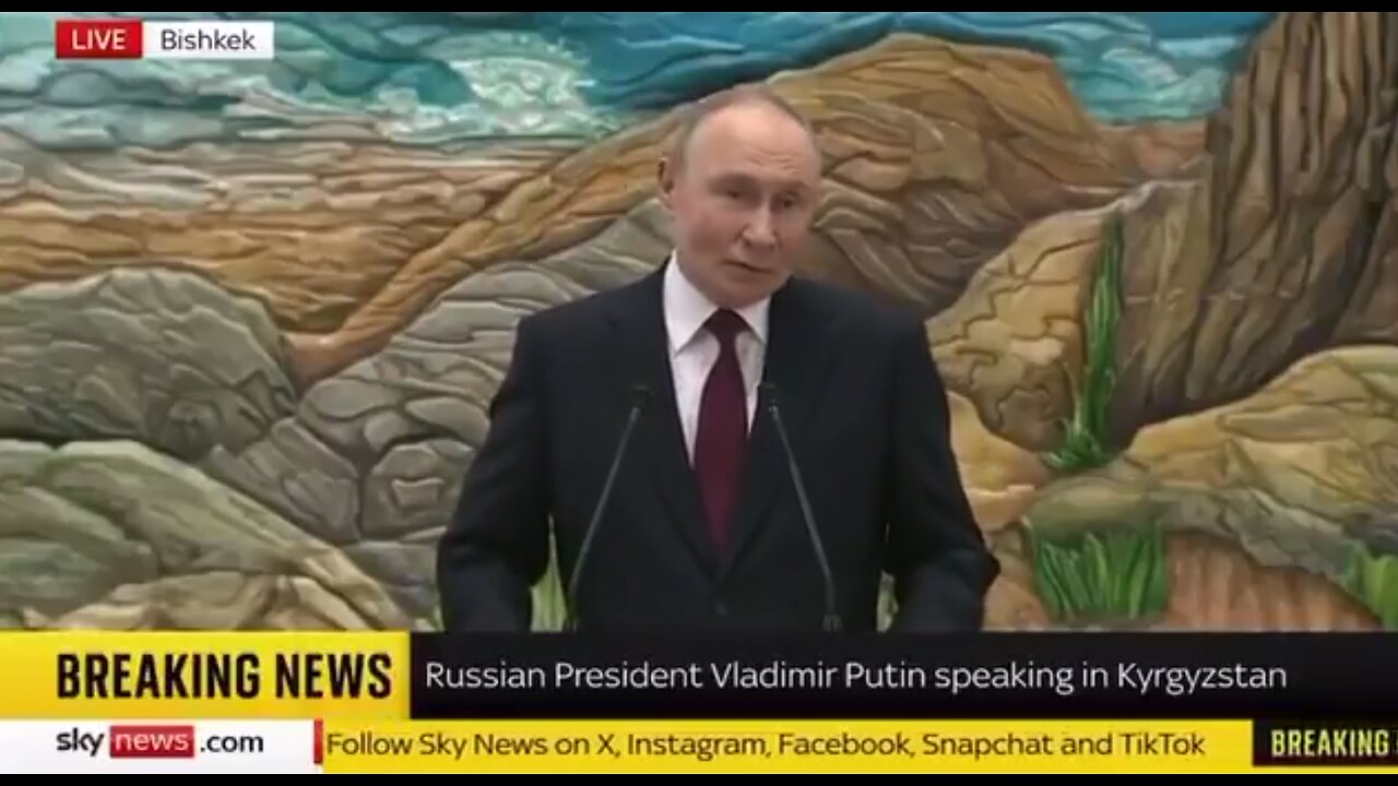 JUST IN: 🇷🇺 President Putin says Russia does not want to attack Europe.