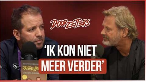 Rafael van de Vaart bij een podcast