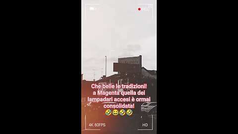 lampioni accesi a Magenta