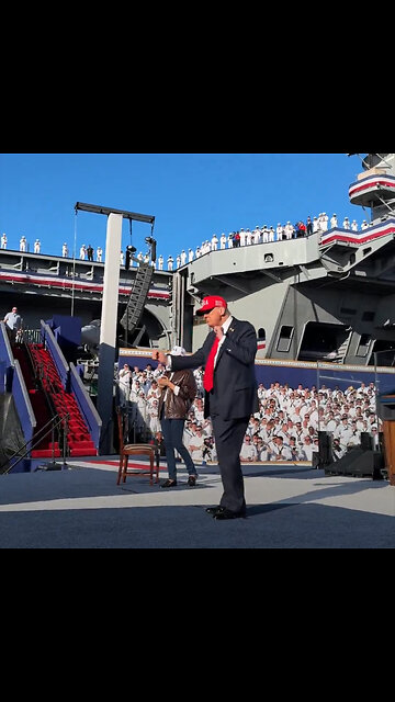 Trump realiza su icónico baile para la Armada de EE. UU.