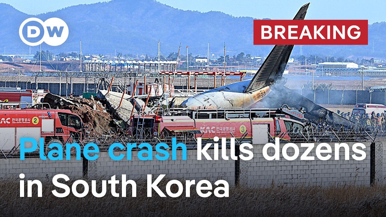 South Korea: Jeju Air plane skidded off runway, killing at least 47 people | DW News