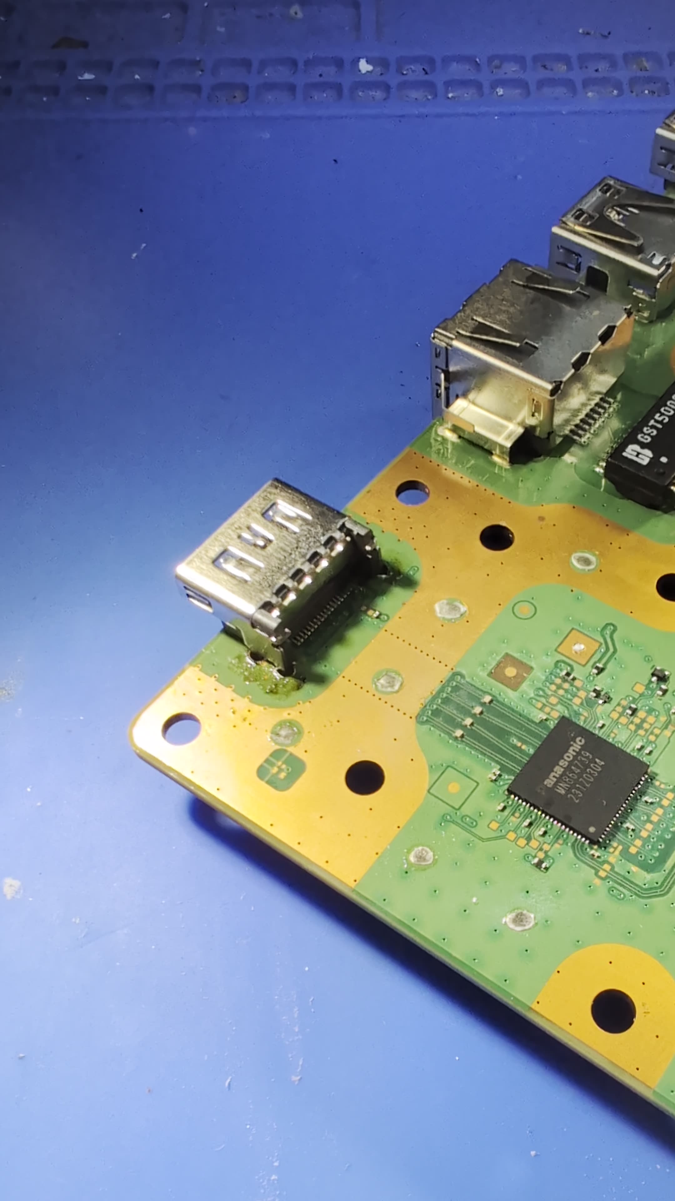 Botched PS5 HDMI Repair Fixed!