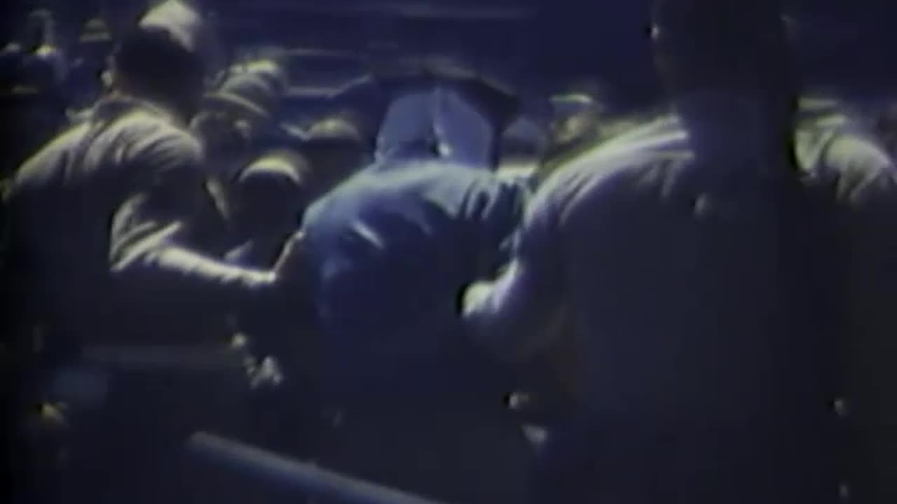 WREAKAGE IN WATER;... - WREAKAGE IN WATER; MINE EXPLODING PICKING UP Japanese FROM W - 428-npc-17672
