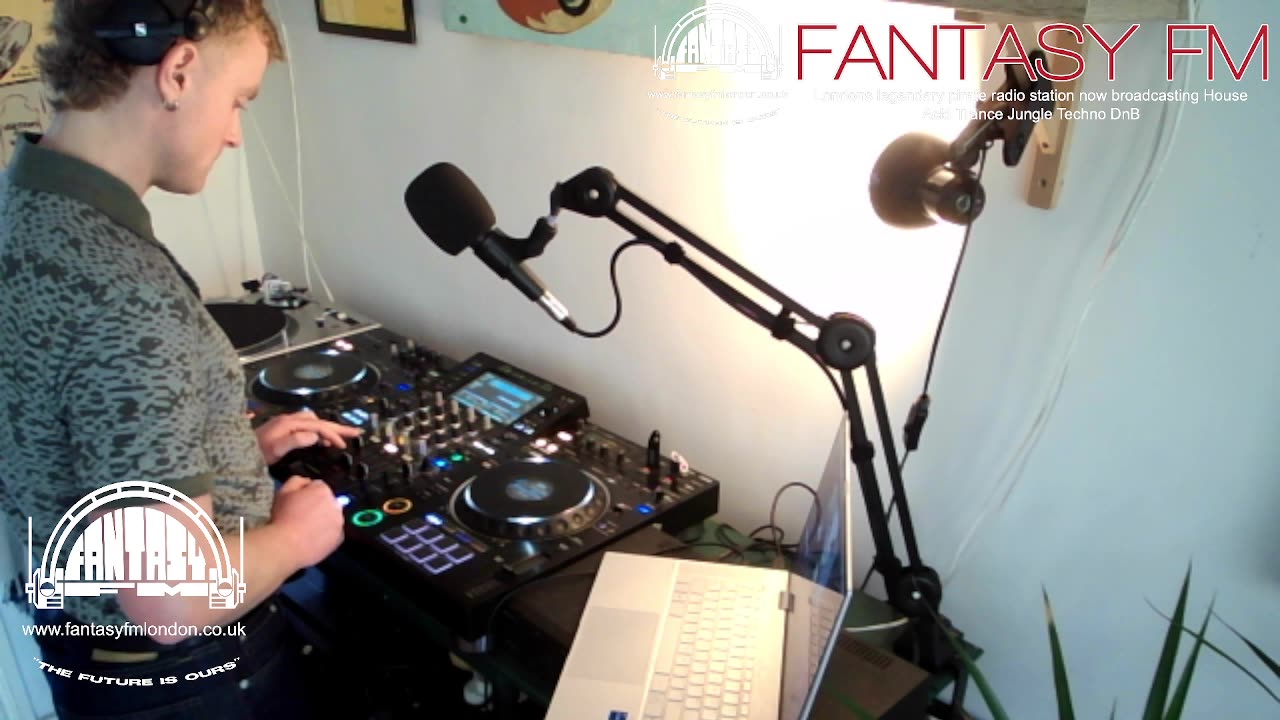 DJ Webbstar: Saturday Sunshine